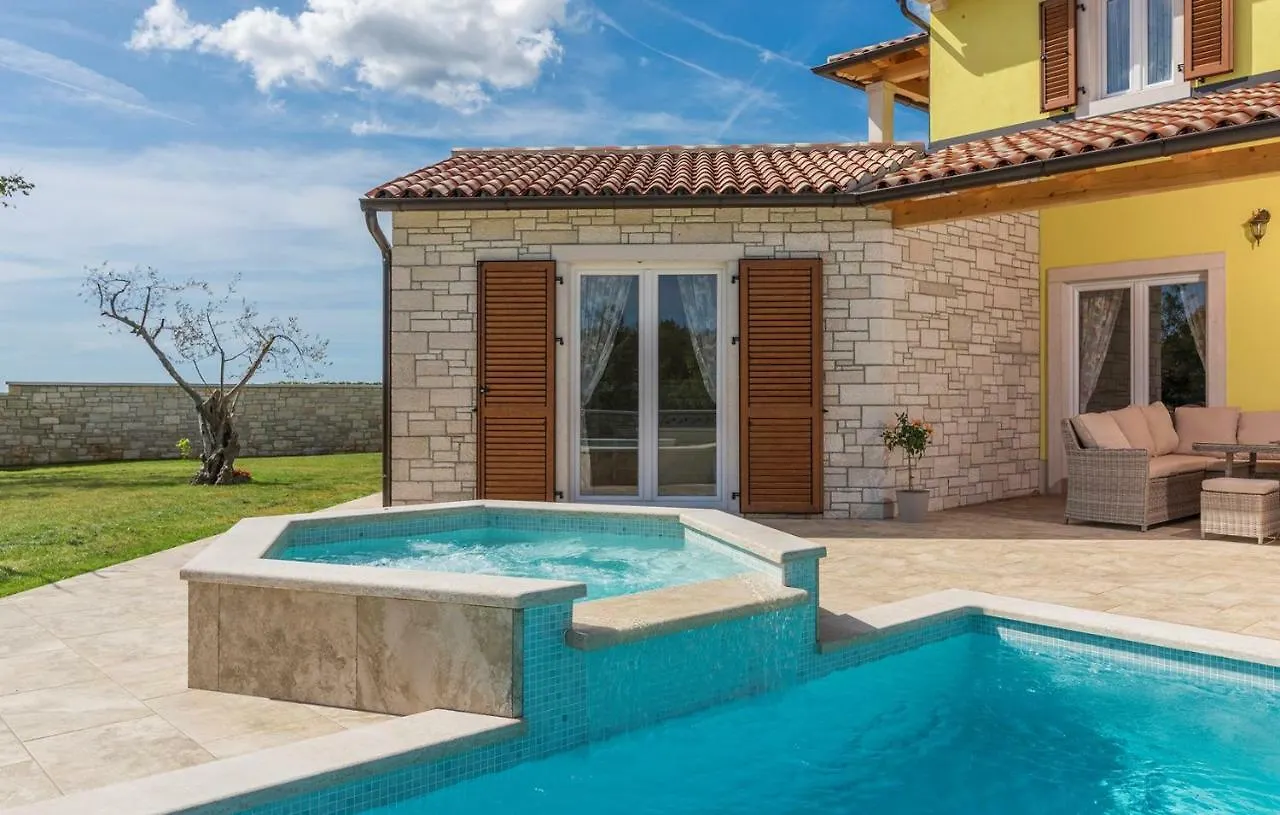Villa Gardenia With Pool Tinjan Croatia